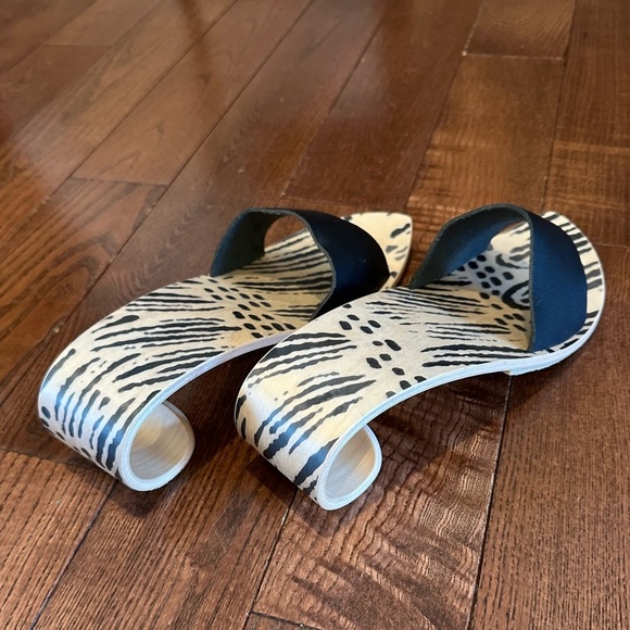 WAVE Luoto Sandal by designer Marita Huurinainen - Picture 5 of 6